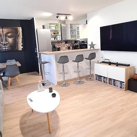 Charmant Logement Avec Jacuzzi Mantes-la-Jolie Εξωτερικό φωτογραφία